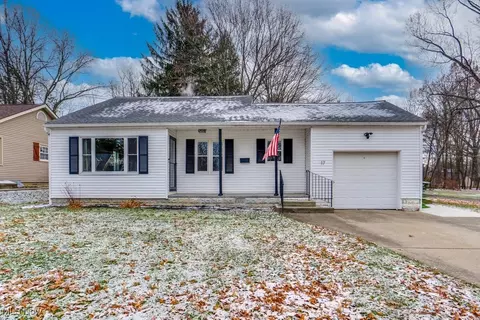 17 Huffman Ave, Doylestown, OH 44230