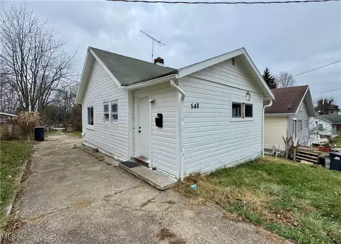 548 Fowler St, New Lexington, OH 43764
