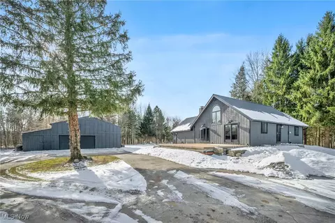 52819 Bursley Rd, New London, OH 44851