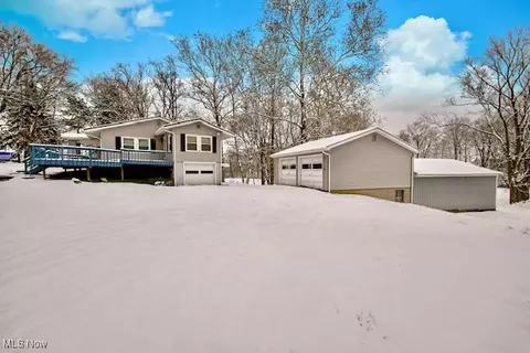 3064 Diamond St NE, Canton, OH 44721 photo 2