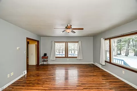 3064 Diamond St NE, Canton, OH 44721 photo 10