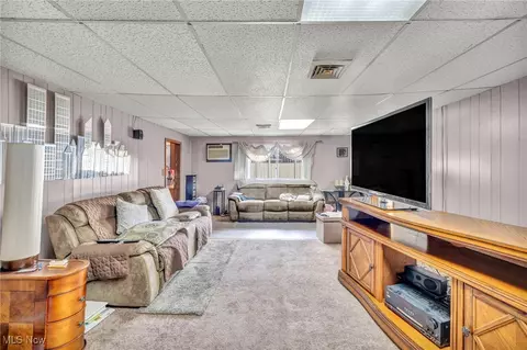 2208 Willowrow Ave NE, Canton, OH 44705 photo 12