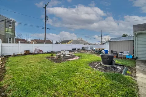 2208 Willowrow Ave NE, Canton, OH 44705 photo 36