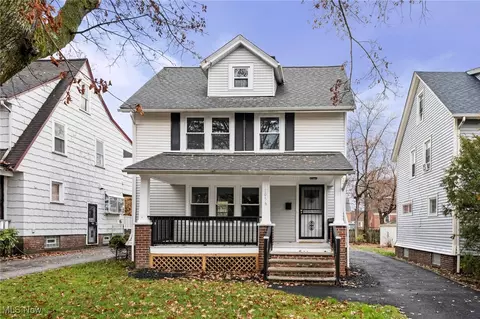 1056 Quilliams Rd, Cleveland Heights, OH 44121