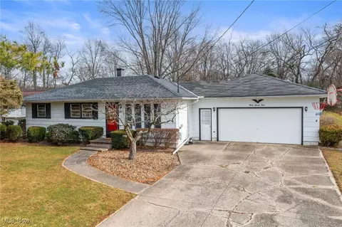 1273 Cherry Ln, Brunswick, OH 44212