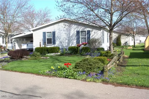 131 Birchbark Dr, Elyria, OH 44035