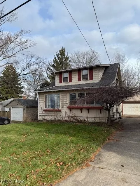 295 Goodview Ave, Akron, OH 44305