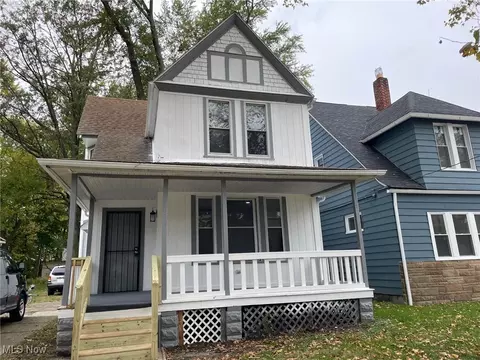 3888 W 37th St, Cleveland, OH 44109