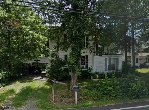 3036 State St NW, Uniontown, OH 44685