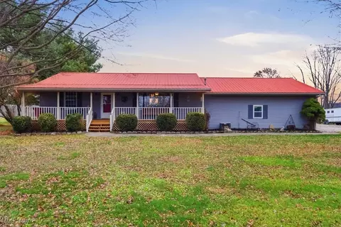 3200 Millersburg Rd, Gambier, OH 43022