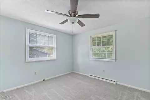 Bedroom - 515 Oneida Ave NW, Canton, OH 44708 photo 4 of 10