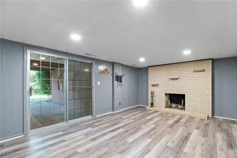 Living - 515 Oneida Ave NW, Canton, OH 44708 photo 4 of 4