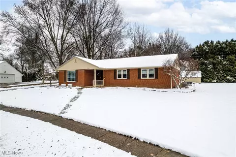 681 Highland Ave, Wadsworth, OH 44281