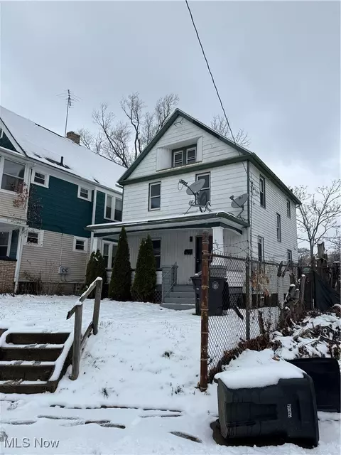 798 Stadelman Ave, Akron, OH 44320