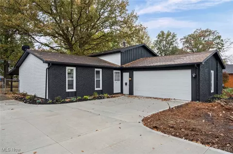 1423 Narragansett Blvd, Lorain, OH 44053