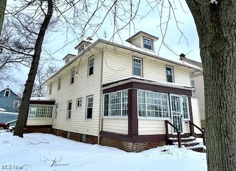 3331 Cedarbrook Rd, Cleveland Heights, OH 44118