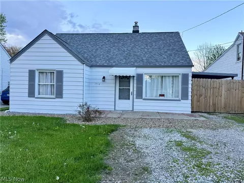 1514 Thalia Ave, Youngstown, OH 44514