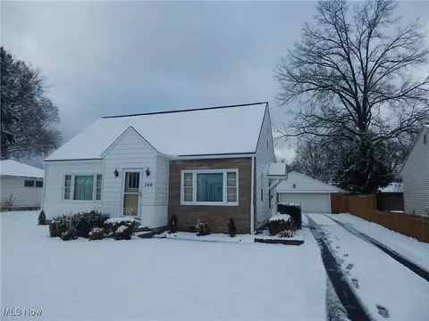 509 Notre Dame Ave, Cuyahoga Falls, OH 44221