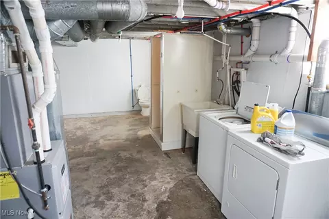 Other - 325 E Bergey St, Wadsworth, OH 44281 photo 2 of 5