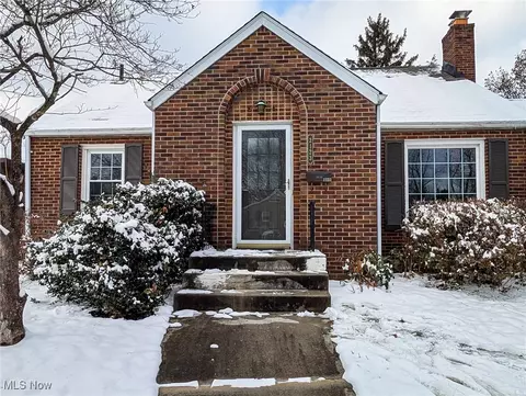 2123 34th St NW, Canton, OH 44709