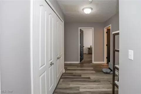Entry Way - 9102 Store Dr, Windham, OH 44288 photo 4 of 5