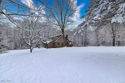 Exterior - 3302 S Ridge Rd E, Ashtabula, OH 44004 photo 7 of 9