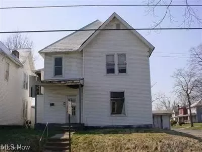 245 N 6th St, Coshocton, OH 43812