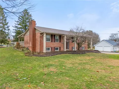327 39th St SW, Canton, OH 44706