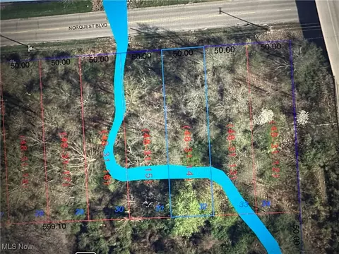 Norquest Boulevard, Austintown, OH 44515