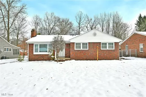 4061 Riverside Dr, Youngstown, OH 44511
