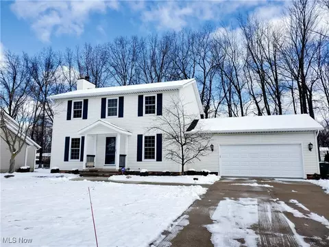 6855 Georgetown Dr, Mentor, OH 44060