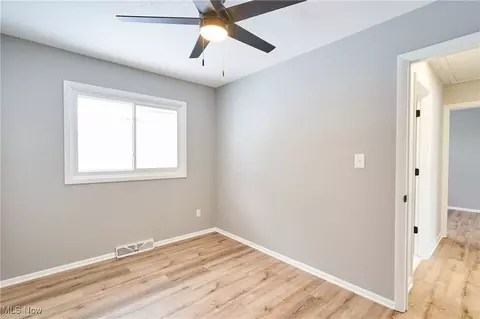 Bedroom - 30705 Grant St, Wickliffe, OH 44092 photo 6 of 6