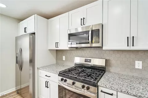 Kitchen - 30705 Grant St, Wickliffe, OH 44092 photo 2 of 4