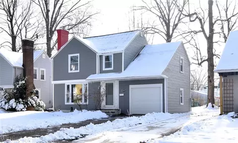 19802 Wickfield Ave, Shaker Heights, OH 44122