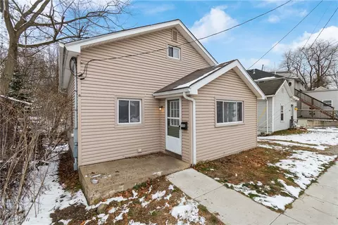 108 River St, Lodi, OH 44254