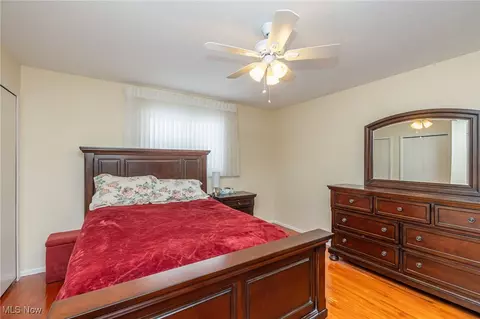Bedroom - 2000 Coventry Dr, Parma, OH 44134 photo 1 of 4