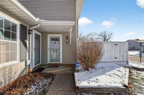 8067 Independence Dr #D, Mentor, OH 44060