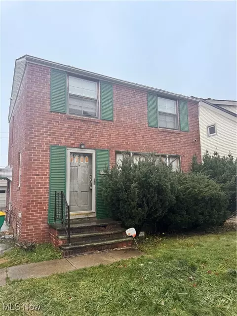 20612 Hillgrove Ave, Maple Heights, OH 44137