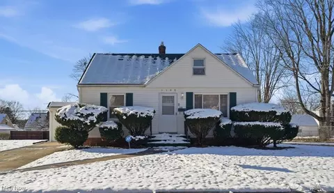 1188 Hardesty Blvd, Akron, OH 44320