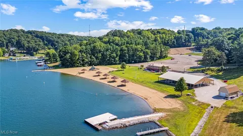 Oneida Trail, Malvern, OH 44644 photo 9
