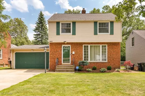 4852 Edsal Dr, Lyndhurst, OH 44124