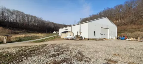 5619 Post Boy Rd, Newcomerstown, OH 43832