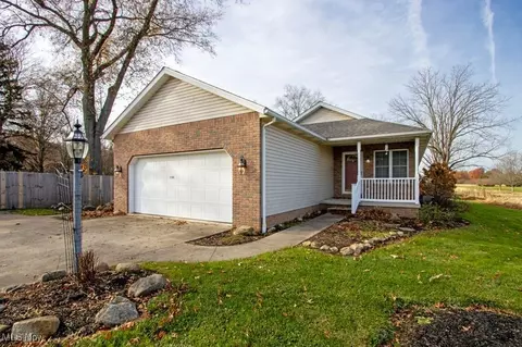 3368 Burbank Rd, Wooster, OH 44691