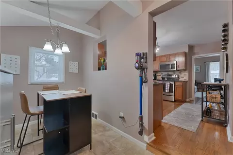 1307 Shields Rd, Youngstown, OH 44511 photo 17