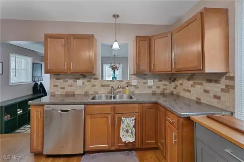 1307 Shields Rd, Youngstown, OH 44511 photo 10