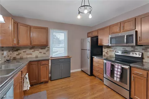 1307 Shields Rd, Youngstown, OH 44511 photo 6