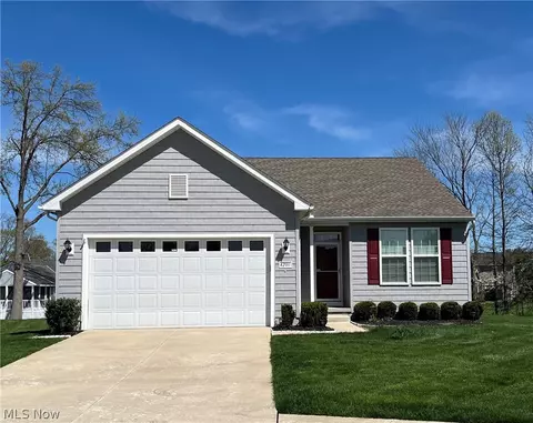 4201 Meadow Lark Dr, Lorain, OH 44053