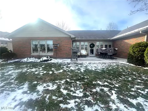 203 Pinehurst Dr, Dover, OH 44622 photo 23