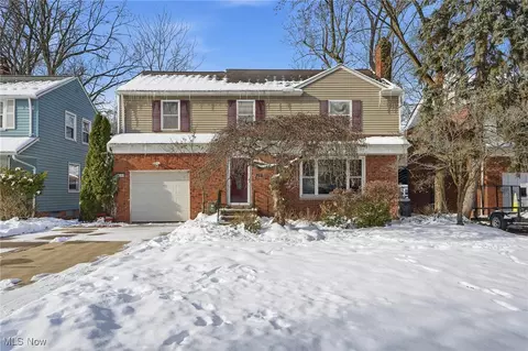1268 Brainard Rd, Lyndhurst, OH 44124