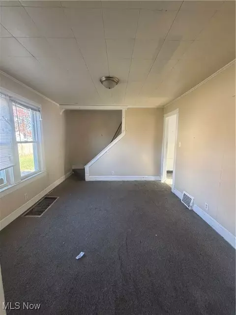Living - 2623 Elyria Ave, Lorain, OH 44055 photo 1 of 1